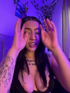 Živý XXX chat Baby_bansheee