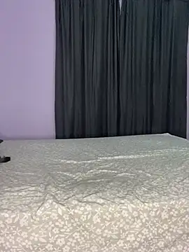 MiyaXo2 – Naživo XXX chat