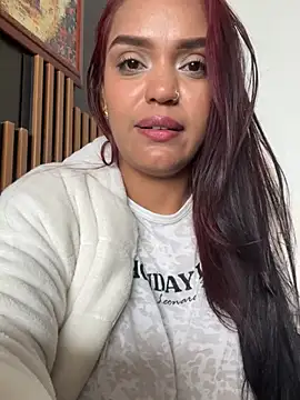 Chat XXX ao vivo de Sara-77