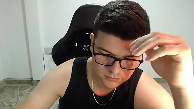 Chat XXX ao vivo de Plug_Control