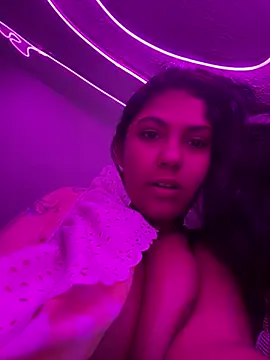 Chat +18 de Palominhasafadinha_ ao vivo