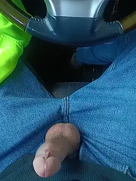 1daddy_is_here Show in webcam