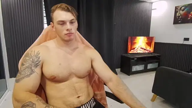 YourHotGreg: απευθείας συνομιλία ΧΧΧ