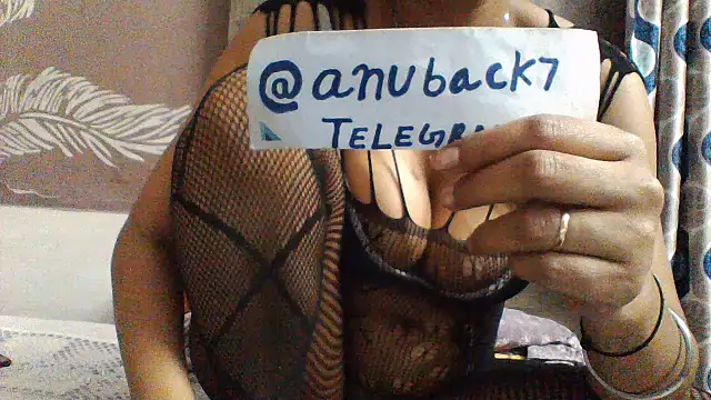 shalini_firen Live XXX chat