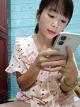 AmyLinee01 现场XXX聊天