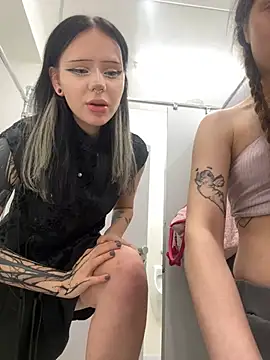 sukidaa live XXX chat