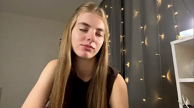 OdaSenate Adlı Modelin Canlı XXX Sohbeti