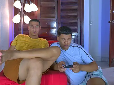 Chat +18 de AXIMO_HOT_DUO ao vivo