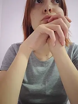 KrissyVixxen Adlı Modelin Canlı XXX Sohbeti