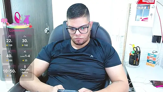 XXX chat uživo modela Realjoel01