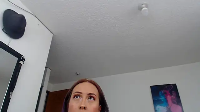 charlottezoe15 Adlı Modelin Canlı XXX Sohbeti