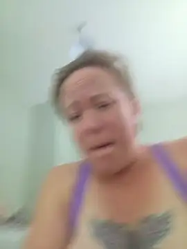 julimonroe Adlı Modelin Canlı XXX Sohbeti