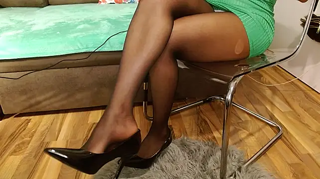 Valentina-Ferrer Live XXX-chat