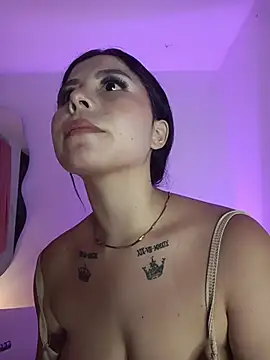 Chat +18 de SalomeFire ao vivo