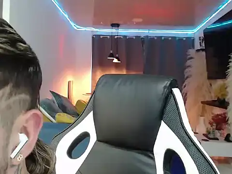 Chat +18 de Keen_wild ao vivo