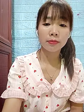 AmyLinee01's Live XXX Chat
