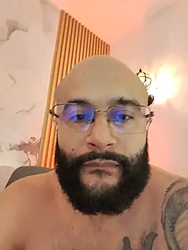 Luke__09 Live XXX-chat