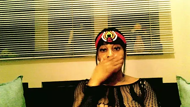 ORUOMA's Live XXX Chat
