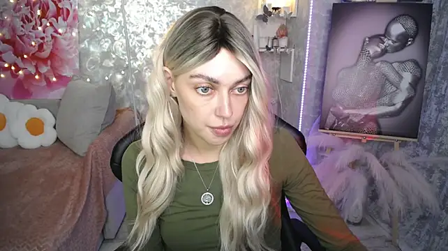 NickyAdamidi Live XXX-chat