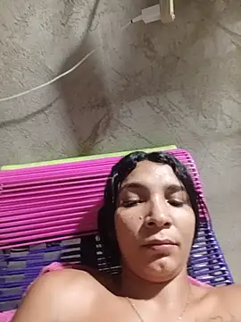 chikivivi- Adlı Modelin Canlı XXX Sohbeti