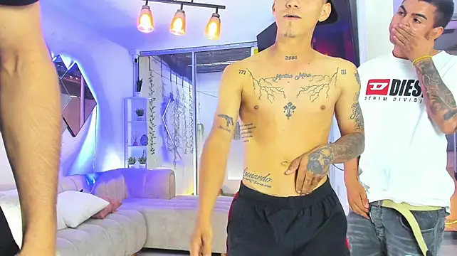 แชท XXX สดของ Warriosexx
