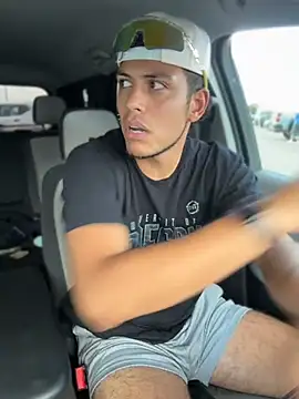 צ'אט XXX בשידור חי של StrokingDaddy4