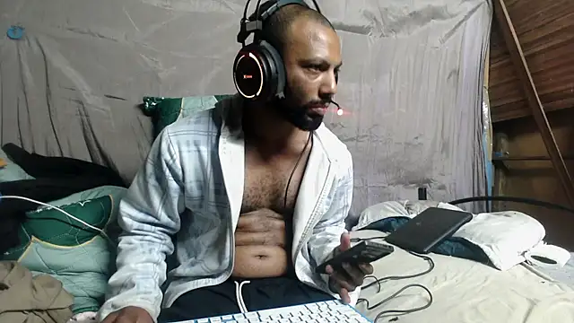 Camodick Adlı Modelin Canlı XXX Sohbeti