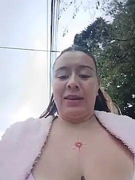 Chat +18 de Hannah-colx ao vivo