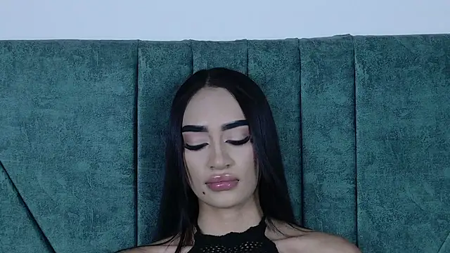 sophieedear Adlı Modelin Canlı XXX Sohbeti