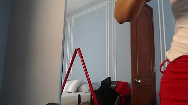Chatroom XXX en direct de ChantalGarner