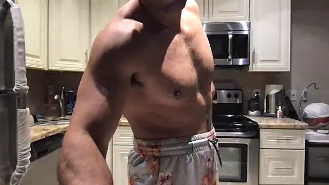 BigGuyMuscle Chat XXX live