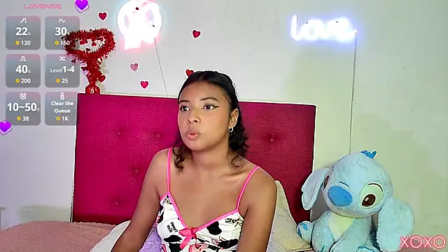 Chat XXX en directo de Ellie_Cute7