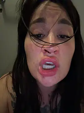 TattooGirlAlia Live XXX-Chat
