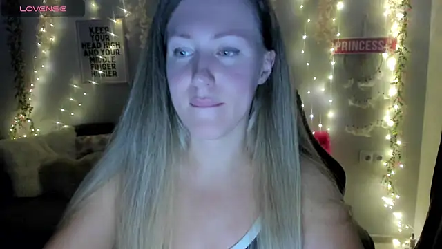 Goldy_Ava's Live XXX Chat