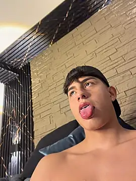 Lander_Cruz XXX чат на живо