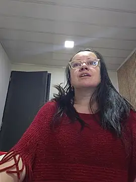 XXX chat uživo modela Sonialorens_