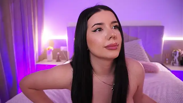 LaraAnnee Chat XXX in diretta
