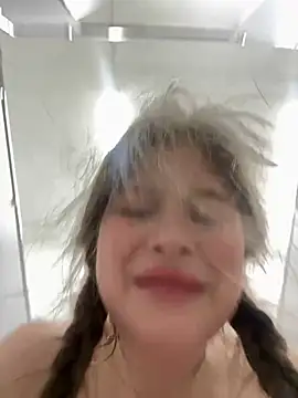 sukidaa Live XXX Chat
