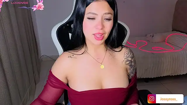 צ'אט XXX בשידור חי של Victoryyy_