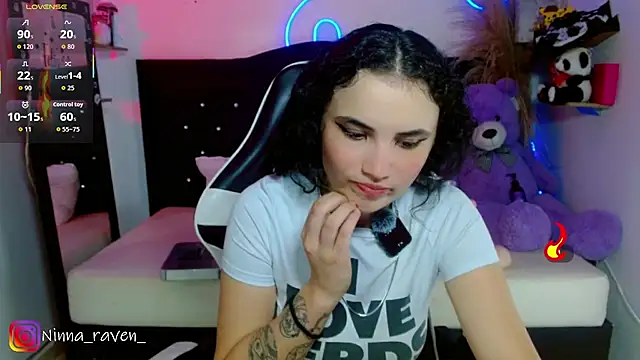 Chat +18 de Ninna_ravenn ao vivo