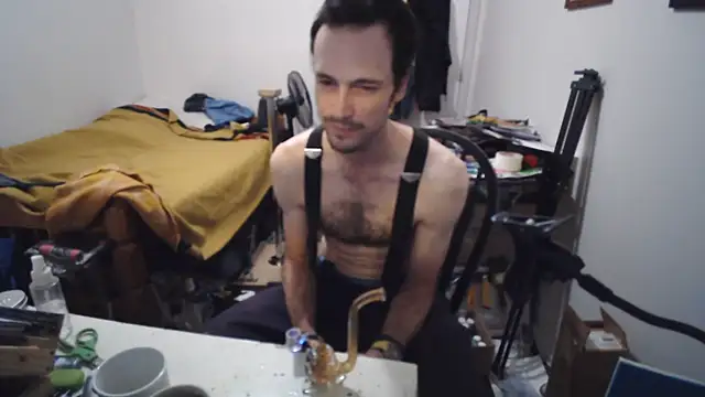 JohnnyMoves Chat XXX live