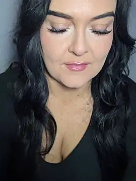Miss_CurvesXXX Live XXX Chat
