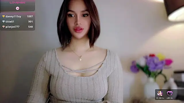 Anna_HollyDoll 现场XXX聊天