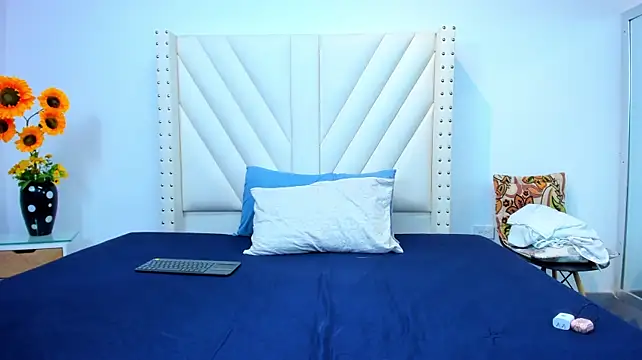 Paulynavera's Live XXX Chat