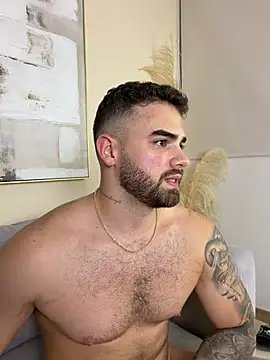 PaulPhoenix_ Live XXX-chat