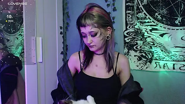 Trish-Crystal Obrolan Langsung XXX