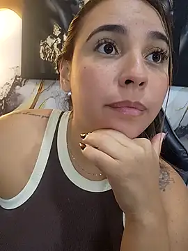 LizzRouse Chat XXX in diretta