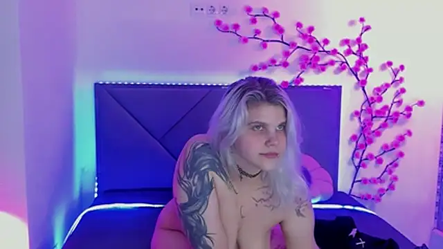 JoannLowe Live XXX-chat