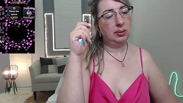 KKMimiKKn Live XXX chat