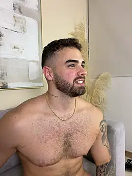 PaulPhoenix_ 现场XXX聊天